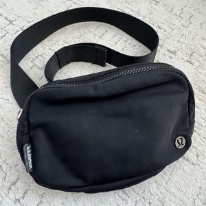 LULULEMON Black Belt Bag